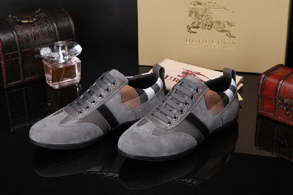 Burberry Fashion Men Sneakers--052